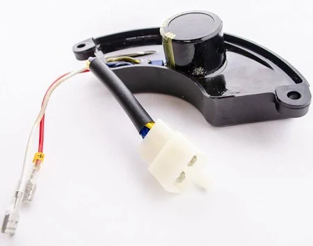 Регулятор реле напряжения автоматический AVR для однофазного генератора 3-7 кВт 450 V 680 мкф