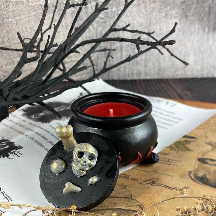 Воскова свічка в кашпо Чаклунський казанок (1567)