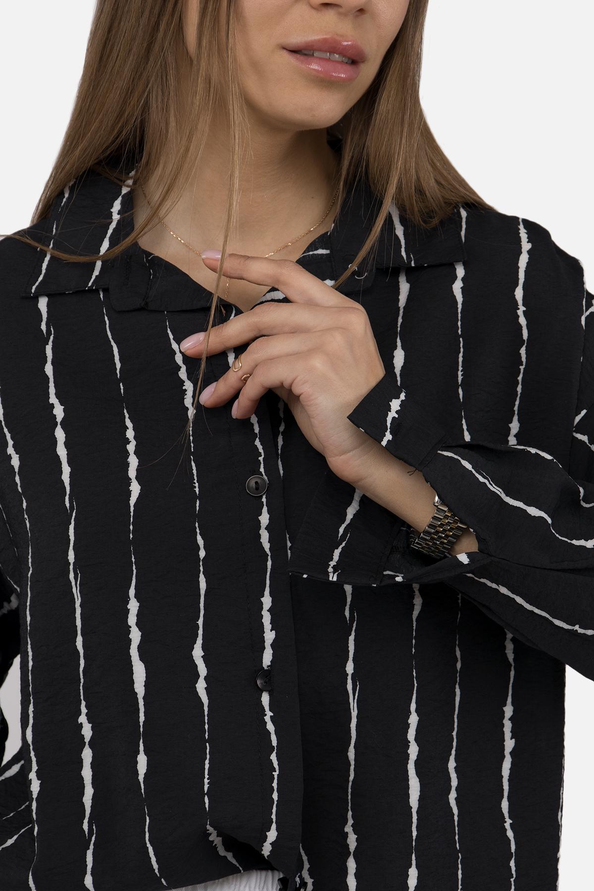 Блуза женская ЦБ-00250966 с длинным рукавом р. 44 Черный (SKT000994876) - фото 4 Блуза женская ЦБ-00250966 с длинным рукавом р. 44 Черный (SKT000994876) - фото 4