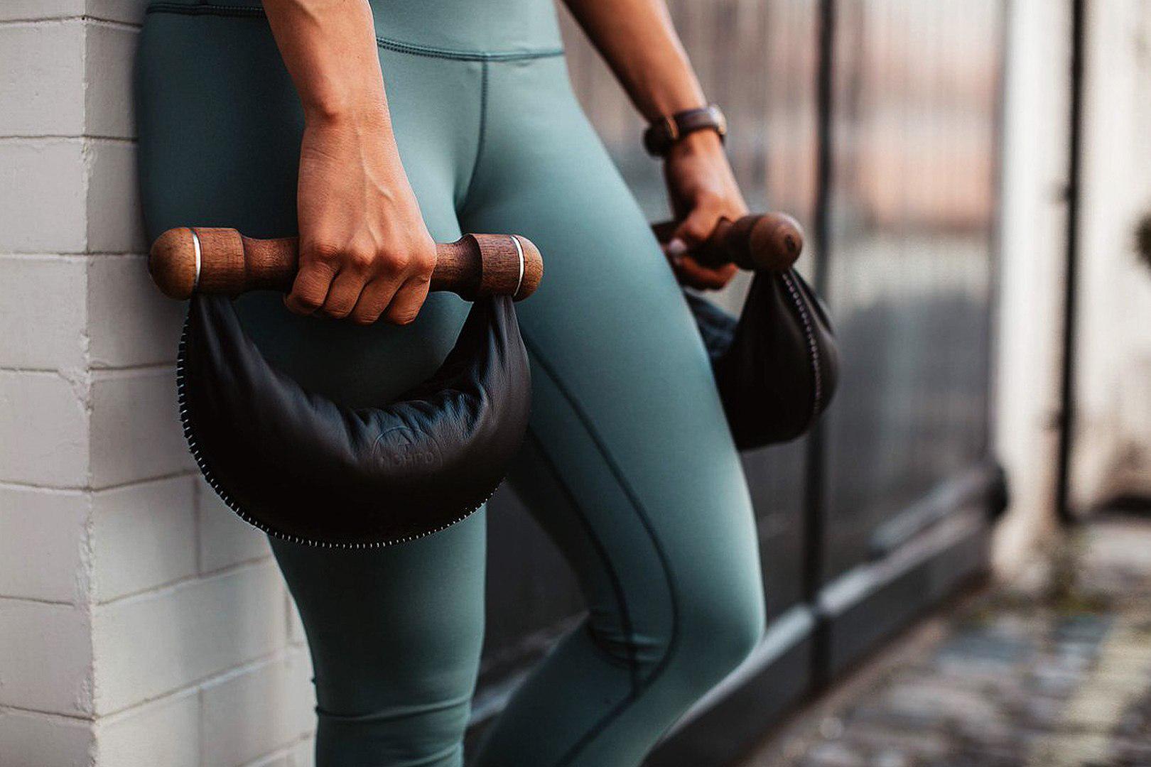 Набір гантелі з підставкою SwingBell Tower NOHRD Oak Vintage Leather 2-8 кг (407001) - фото 6 Набір гантелі з підставкою SwingBell Tower NOHRD Oak Vintage Leather 2-8 кг (407001) - фото 6