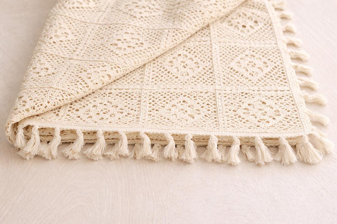 Скатерть BonaDi Boho Crochet вязаное кружево с кисточками 150х220 см (445-289) Скатерть BonaDi Boho Crochet вязаное кружево с кисточками 150х220 см (445-289)