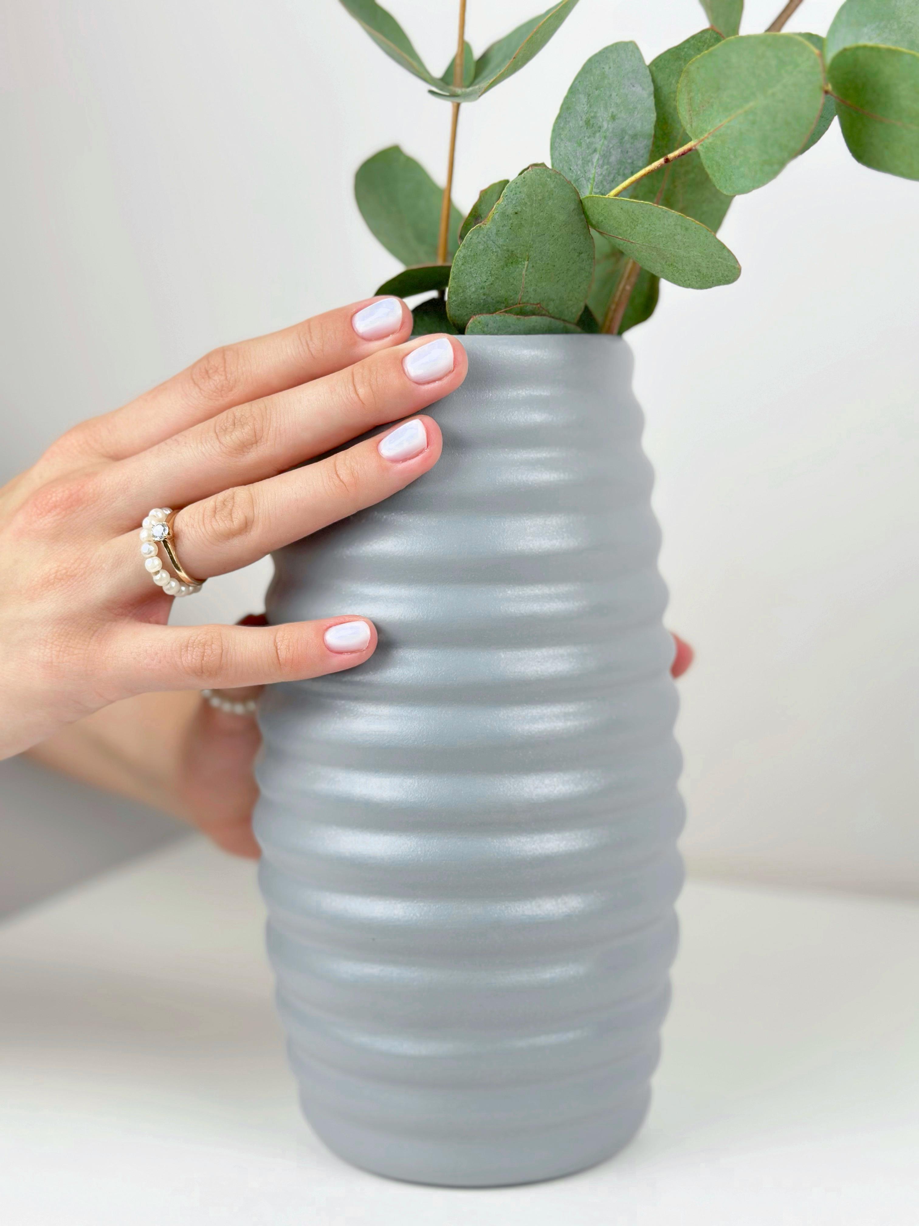 Ваза для квітів та декору глиняна керамічна Вулик 20 см Сірий (4001-5) - фото 9 Ваза для квітів та декору глиняна керамічна Вулик 20 см Сірий (4001-5) - фото 9