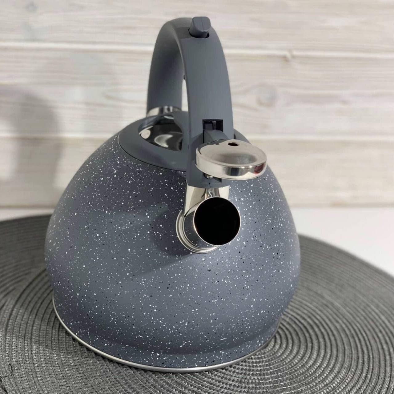 Чайник зі свистком для індукційної плити Edenberg EB-1976 мармурове покриття 3,5 л Сірий (2530556640) - фото 2 Чайник зі свистком для індукційної плити Edenberg EB-1976 мармурове покриття 3,5 л Сірий (2530556640) - фото 2