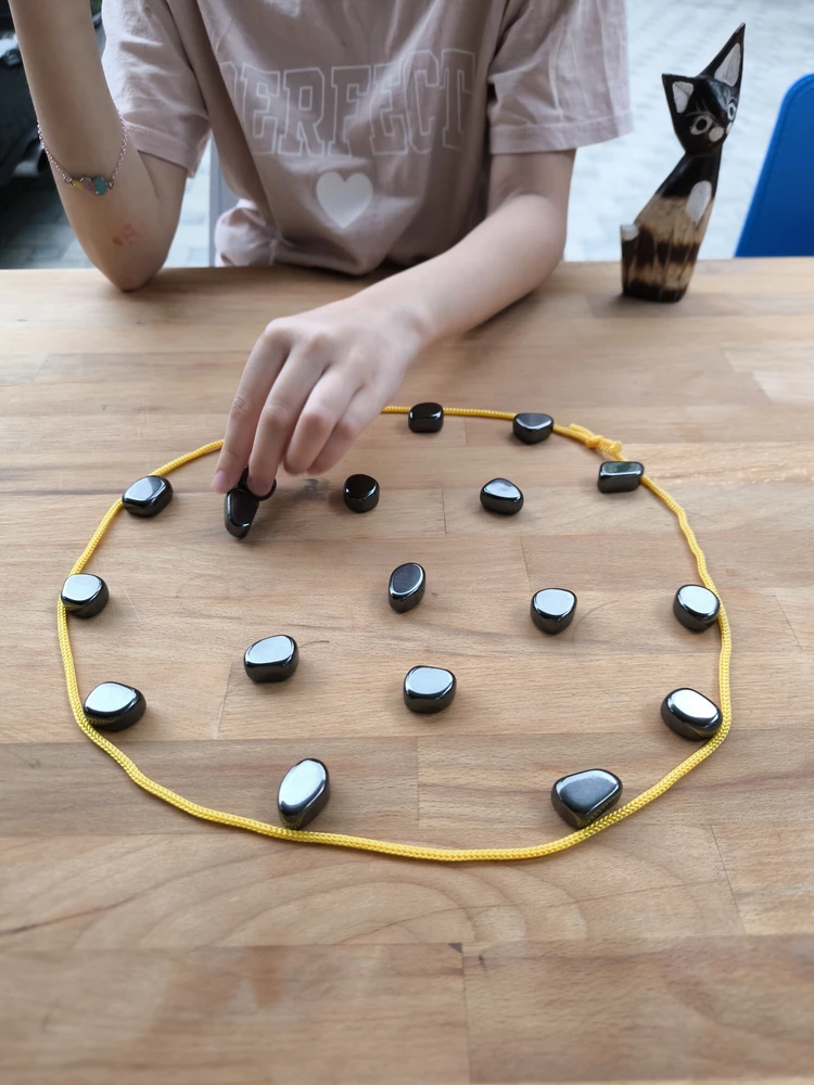 Настільна гра Магнітні Камені 20 шт. і мотузка та мішечок для зберігання (147) - фото 7 Настільна гра Магнітні Камені 20 шт. і мотузка та мішечок для зберігання (147) - фото 7