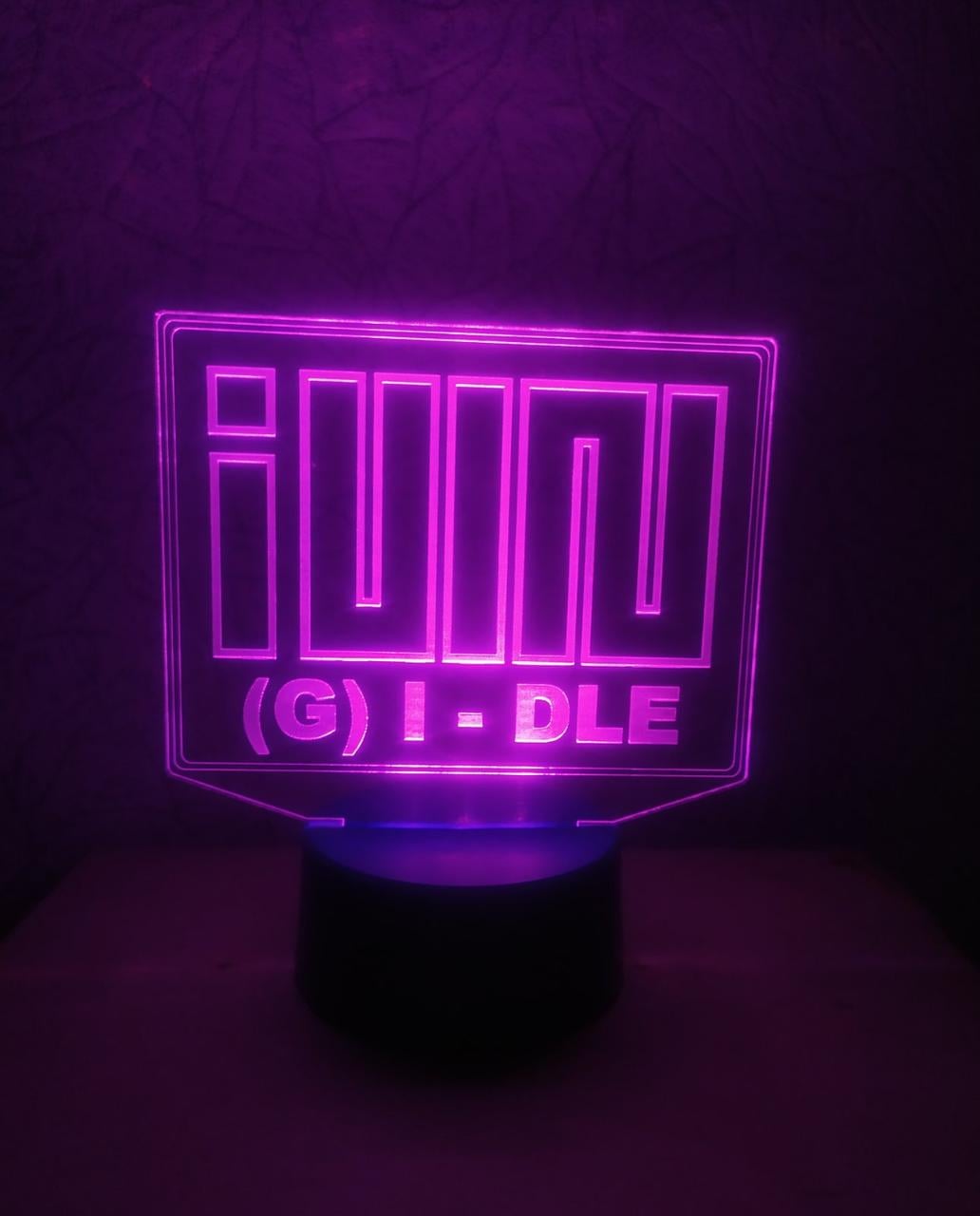 3D-ночник "(G) I-DLE" логотип несколько подсветок/на батарейках/220V (1923433181)