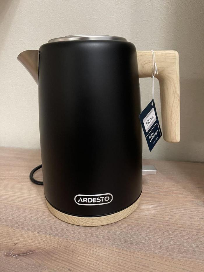 Електрочайник Ardesto Strix EKL-F420WWD 1,7 л Чорний матовий (2385885888) - фото 3 Електрочайник Ardesto Strix EKL-F420WWD 1,7 л Чорний матовий (2385885888) - фото 3
