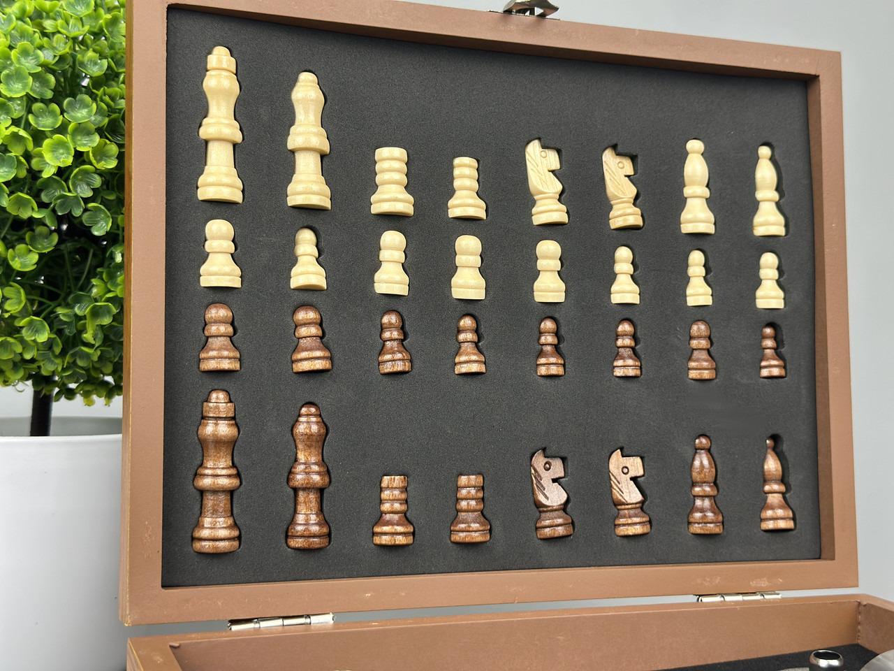 Набор шахматы и фляга "Жінка рибака" из нержавейки фляга/рюмки 265 мл (61136 R7) - фото 2