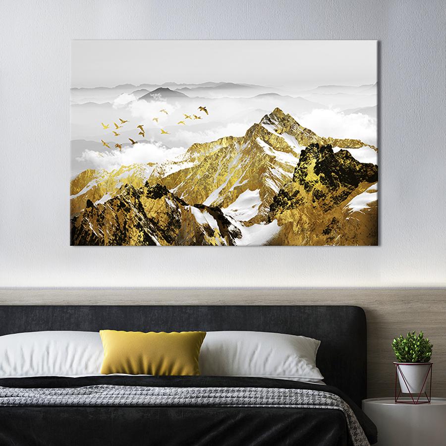 Картина на холсте Золотая гора 122x81 см (639-1)