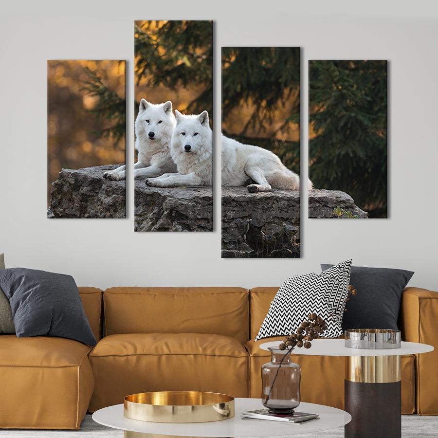 Модульная картина из четырех частей на холсте интерьерная картина Пара волков в северном лесу 129x90 см (179-42)