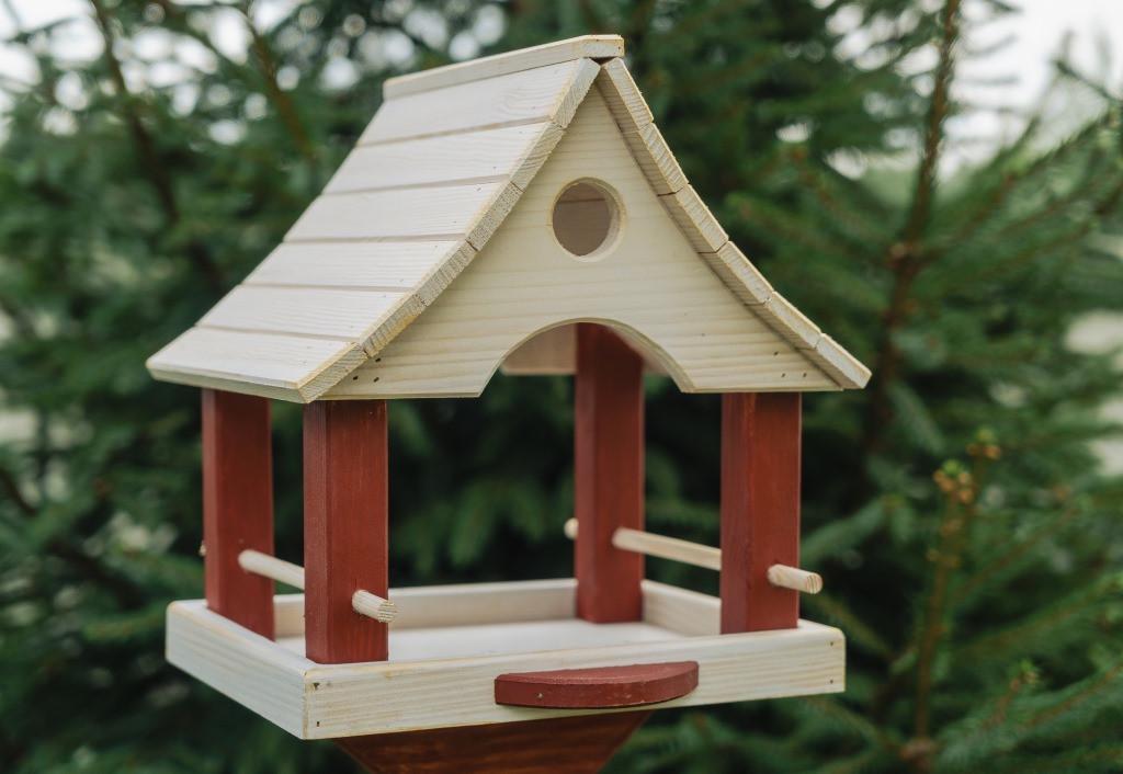 Кормушка для птиц и белок Сакура 28×27×32 см на ножке 135 см Белый - фото 4 Кормушка для птиц и белок Сакура 28×27×32 см на ножке 135 см Белый - фото 4