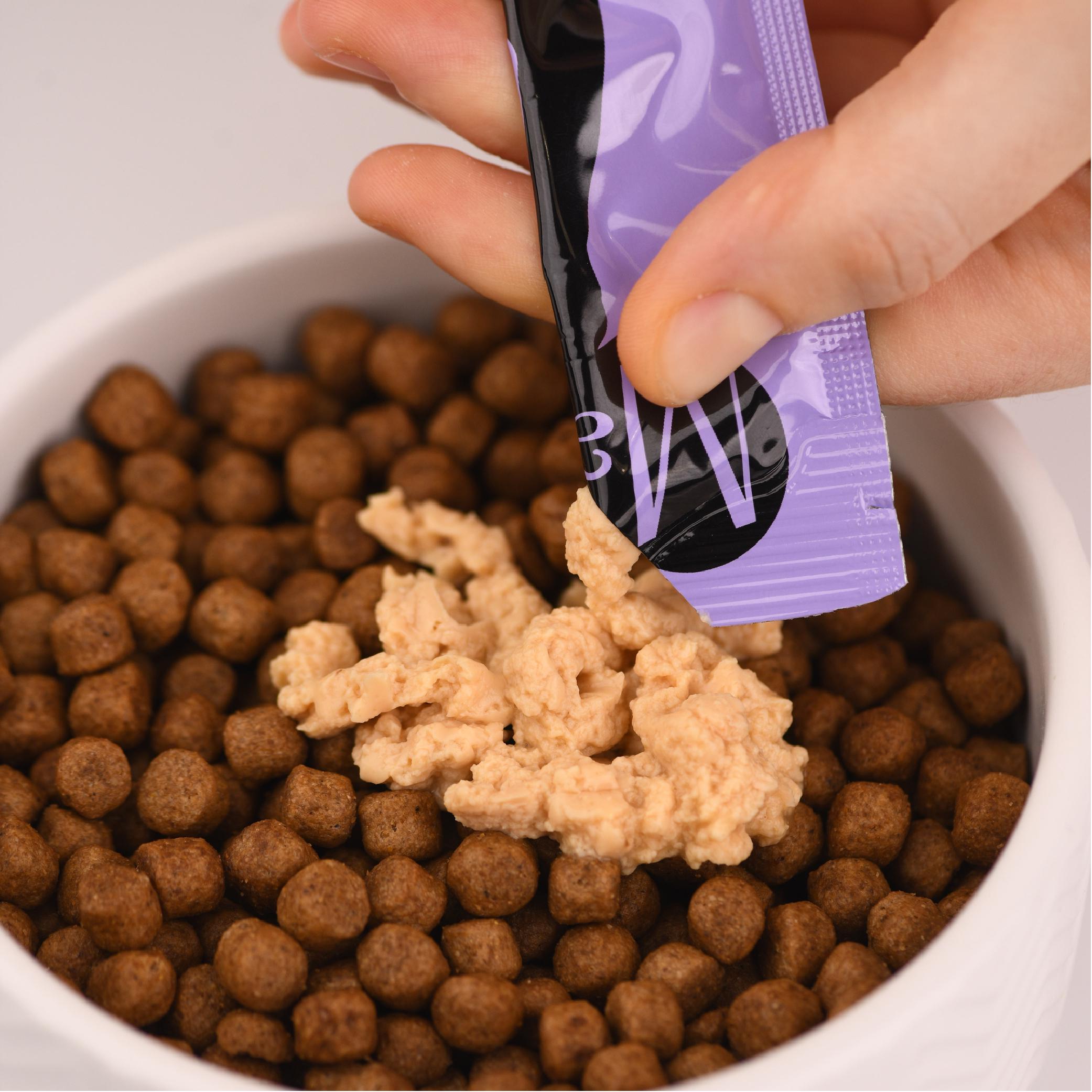 Ласощі для кішок Mavsy Creamy superfood RAMEN WITH SHRIMP IN LINSEED SAUCE AND QUAIL EGG 15 г 5 шт. - фото 4