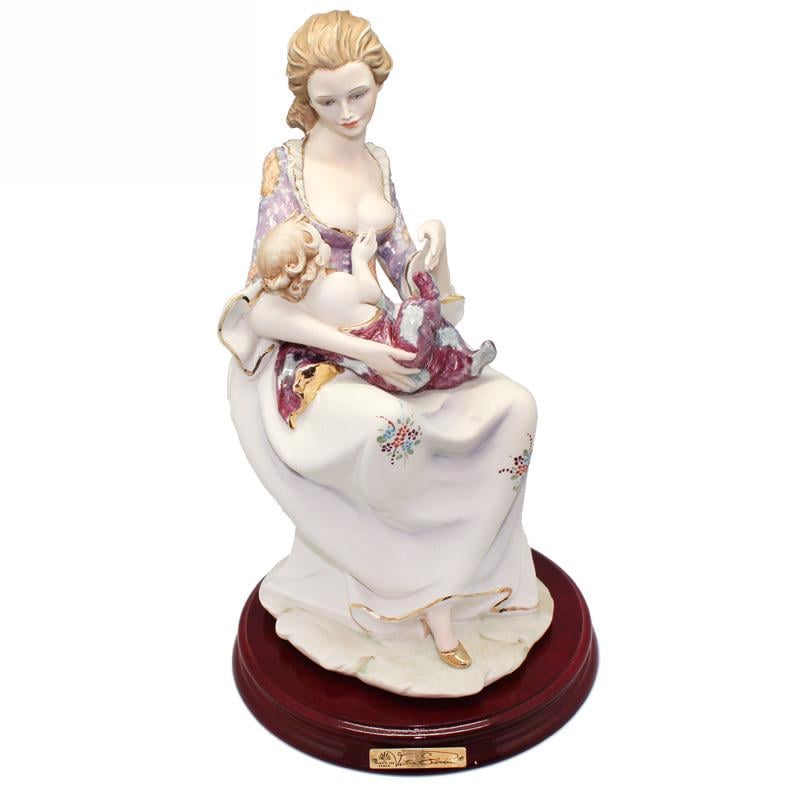 Фігурка-статуетка Vittorio Sabadin Мати з дитиною порцелянова ручна робота h 38 см (209Ls)
