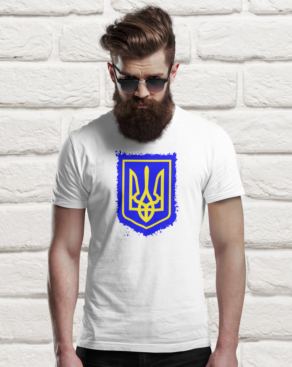 Футболка чоловіча Mishe 11000126 з принтом Патріотичним XXL (75212780)