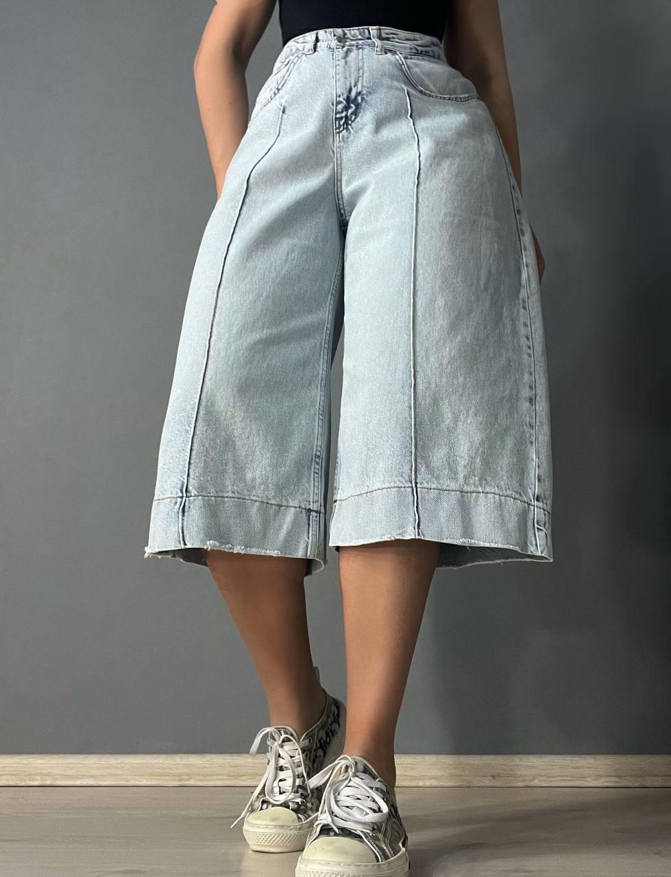 Шорти жіночі джинсові Sherocco 392-1 бермуди довгі з манжетами та стрілкою р. 26 Блакитний (4294) - фото 7 Шорти жіночі джинсові Sherocco 392-1 бермуди довгі з манжетами та стрілкою р. 26 Блакитний (4294) - фото 7