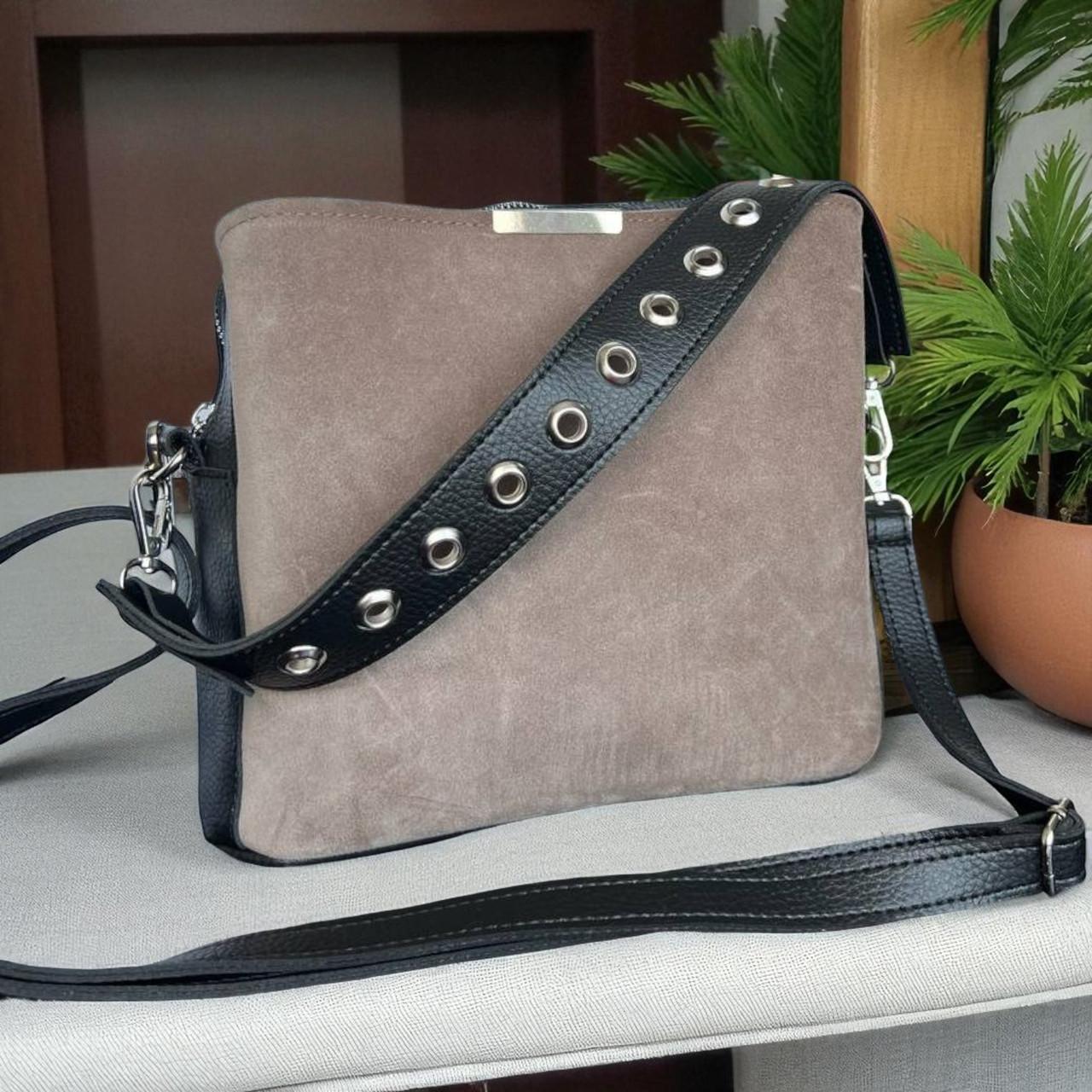 Сумка кросс боде женская через плечо с тремя отделениями из замши и экокожи Бежевый - фото 2