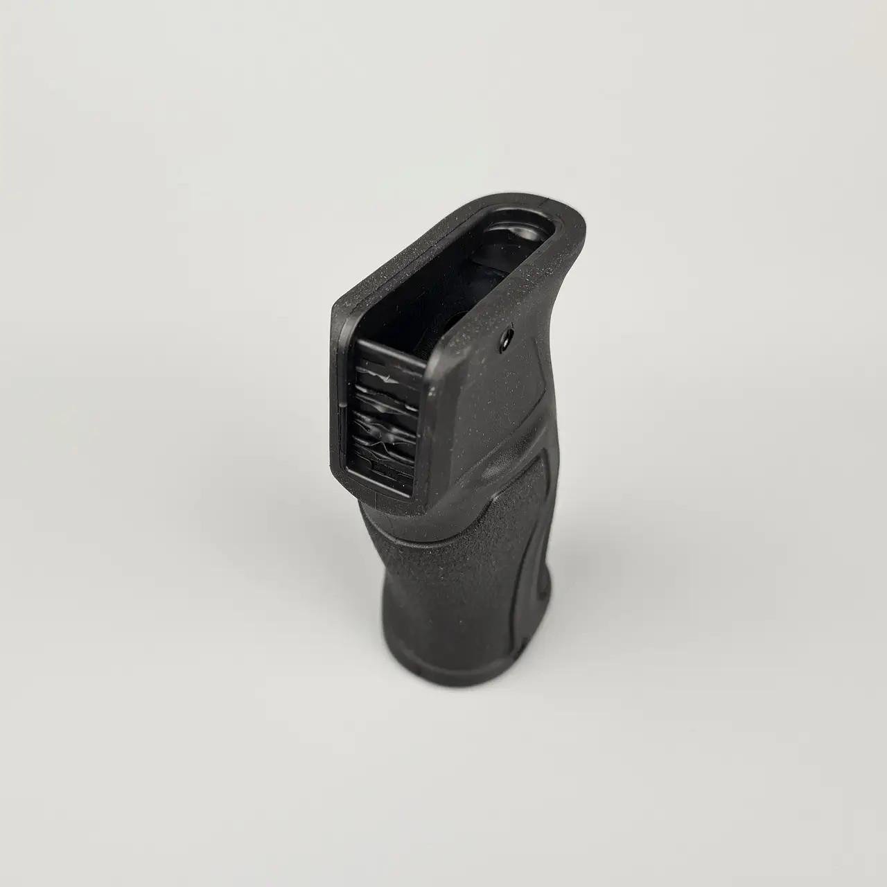 Рукоятка пистолетная FAB для AK прорезиненная Черный (7002206) - фото 5 Рукоятка пистолетная FAB для AK прорезиненная Черный (7002206) - фото 5