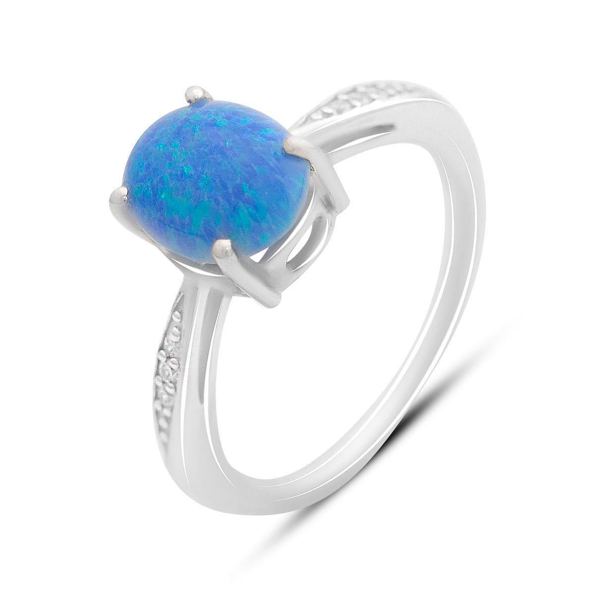 Кольцо серебряное с овальной формой вставки опала р. 17