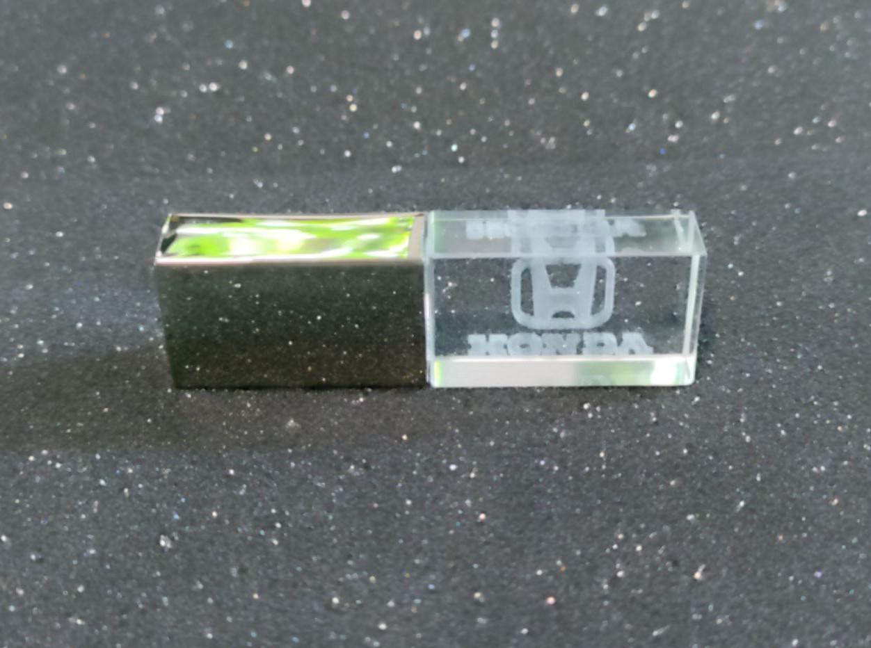 Флешка з логотипом Honda 32 ГБ (1453763306)