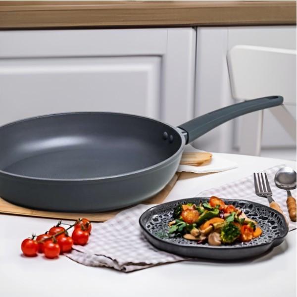 Пательня антипригарна з покриттям 28 см Grey Stone (2820-CB) - фото 2 Пательня антипригарна з покриттям 28 см Grey Stone (2820-CB) - фото 2