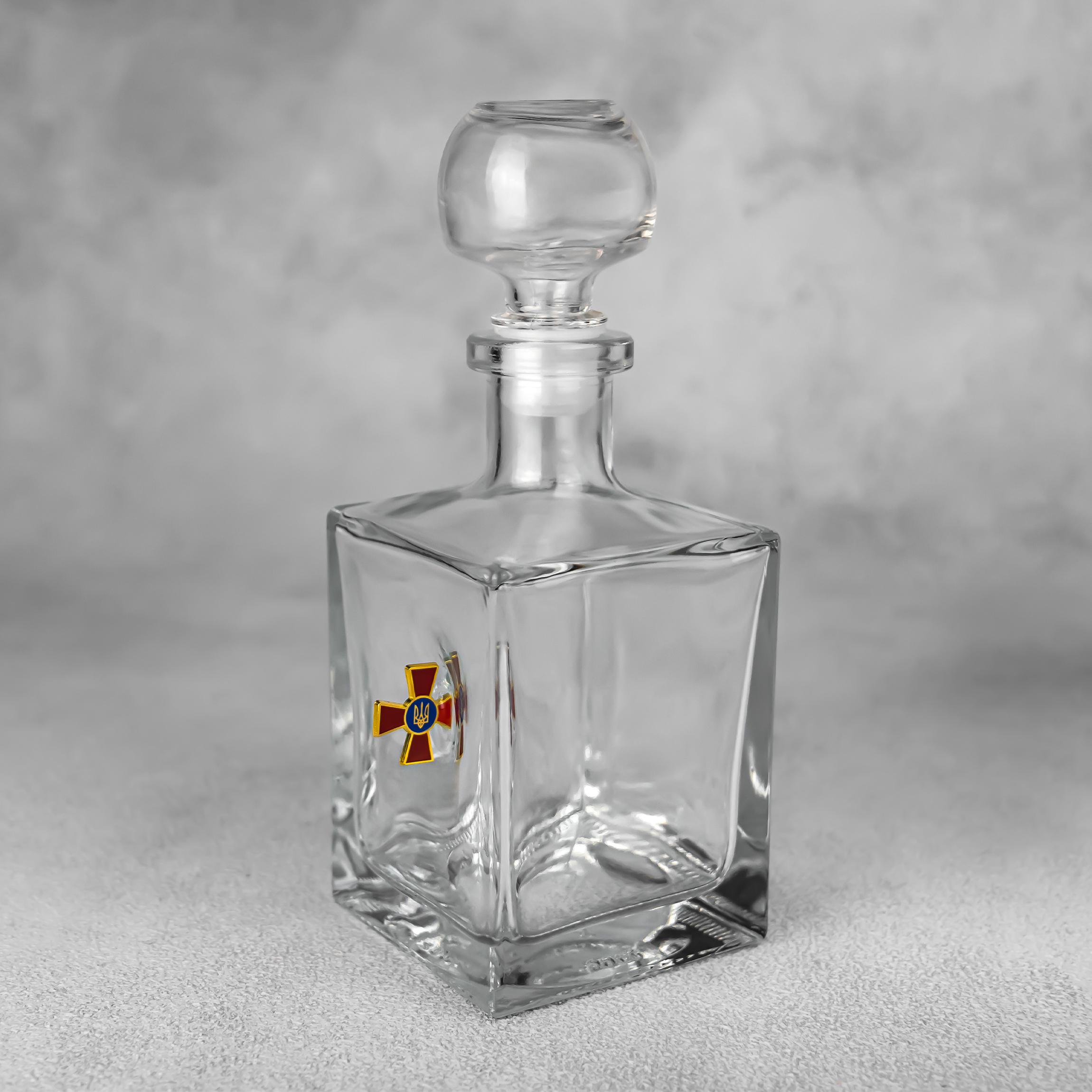 Графін VSKLO з емблемою ЗСУ в подарунковому пакуванні