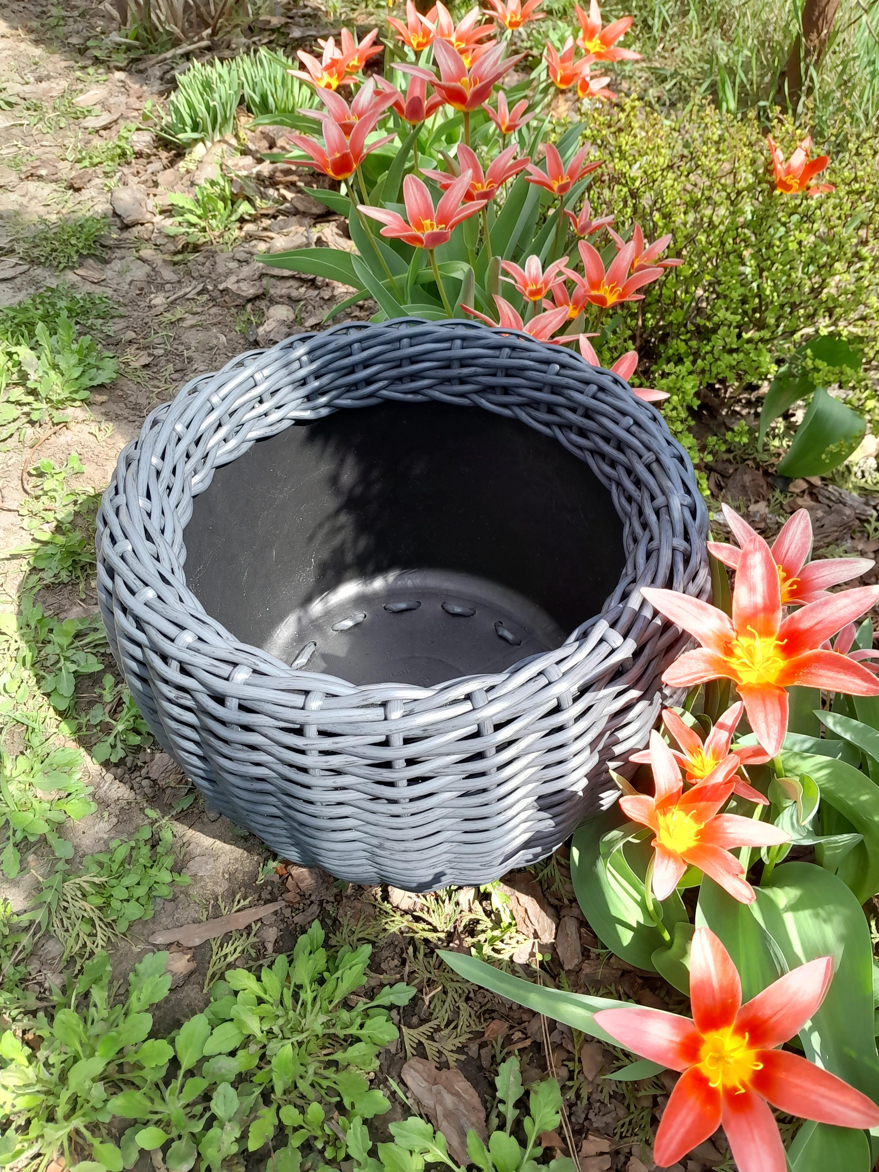 Кашпо для квітів зі штучного ротанга 12 л Графіт (27866425) - фото 2 Кашпо для квітів зі штучного ротанга 12 л Графіт (27866425) - фото 2