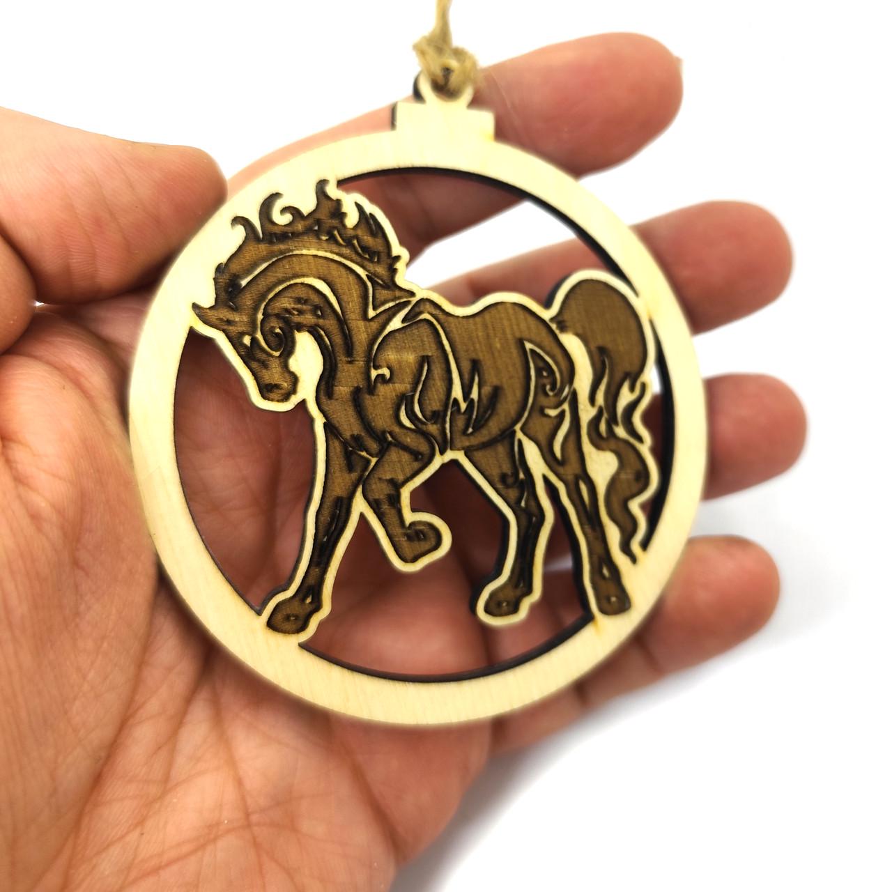 Игрушка новогодняя на елку Год Лошади 2026 деревянная 9х8 см Береза ​​(2795393378) - фото 2