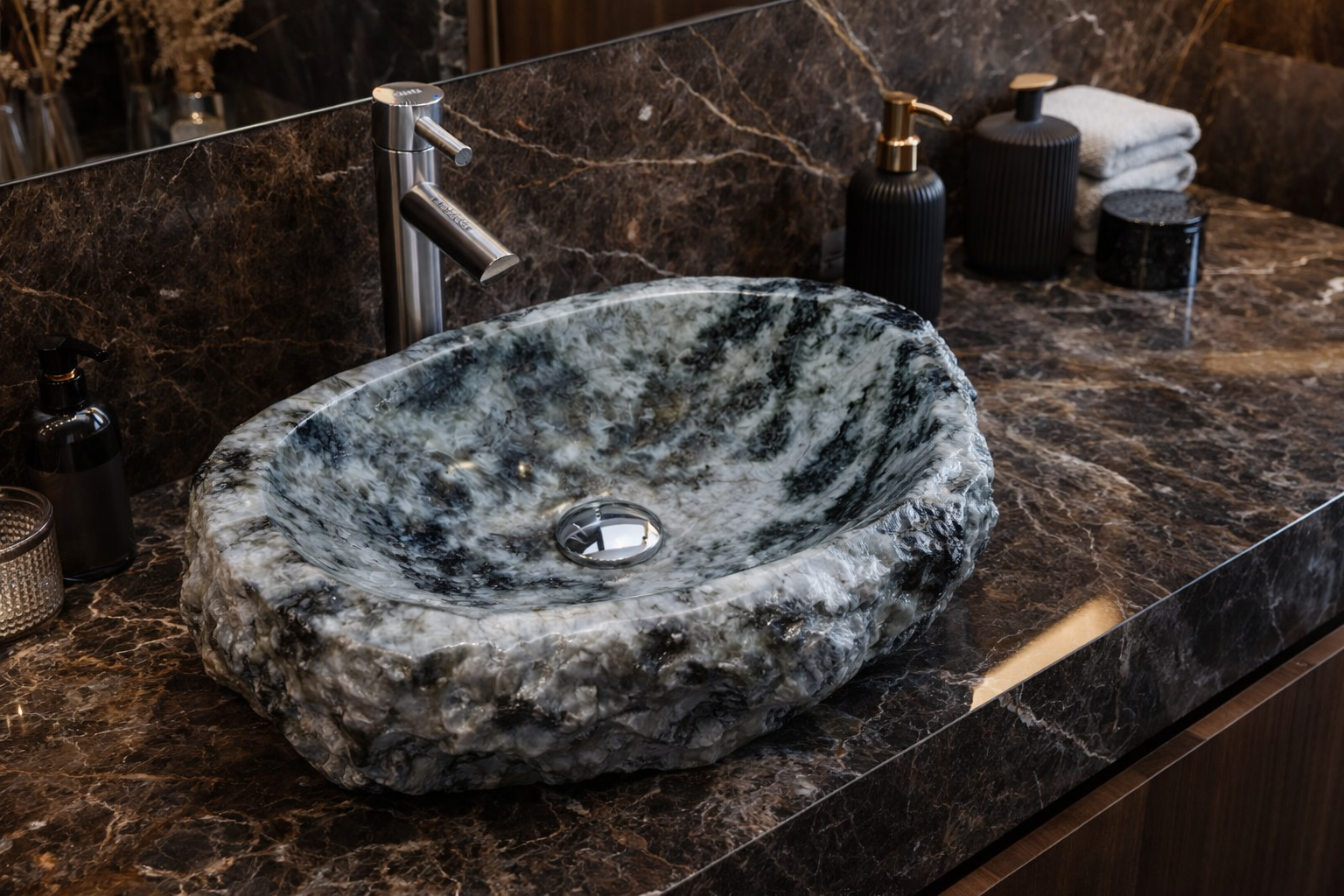 Умивальник MARKAM з білого лабрадориту 58х44х13 см Сірий (31830366)