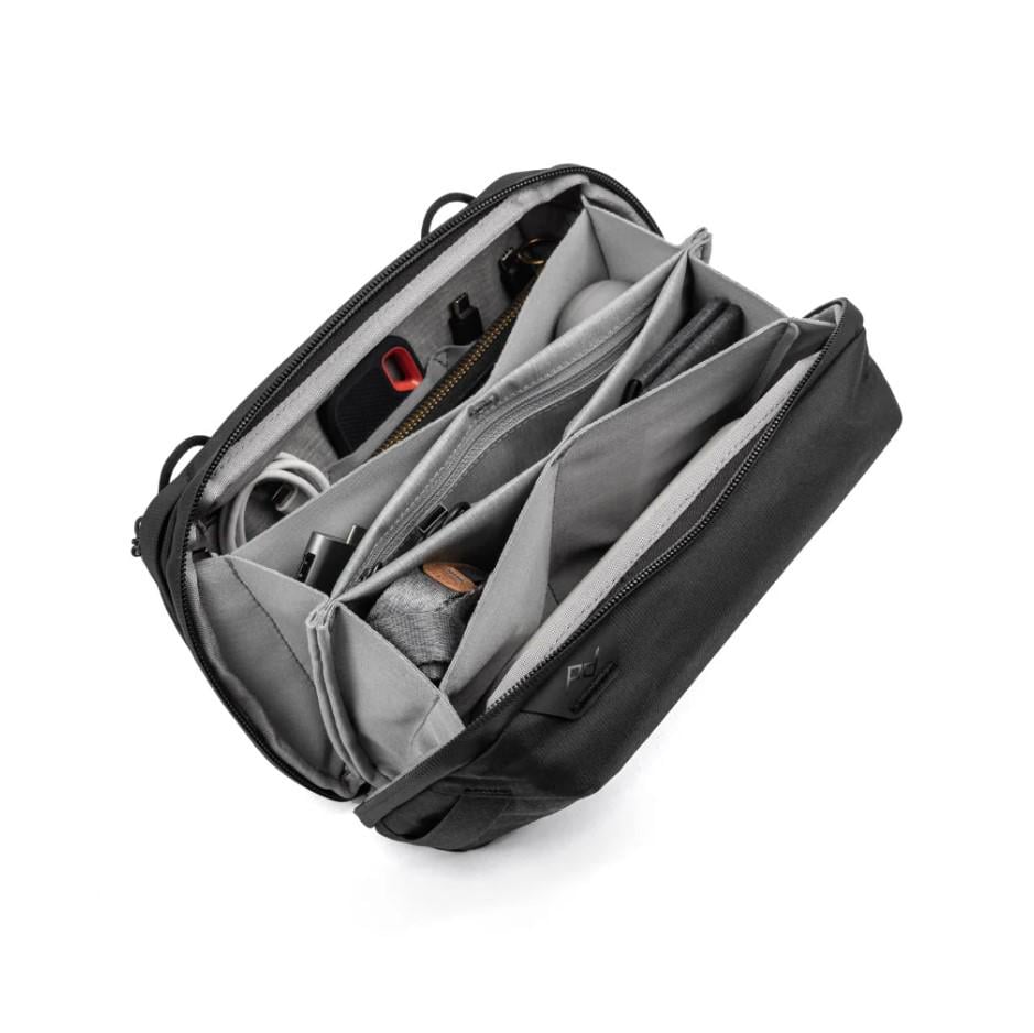 Сумка Peak Design Tech Pouch Black (BTP-BK-3) - фото 5 Сумка Peak Design Tech Pouch Black (BTP-BK-3) - фото 5