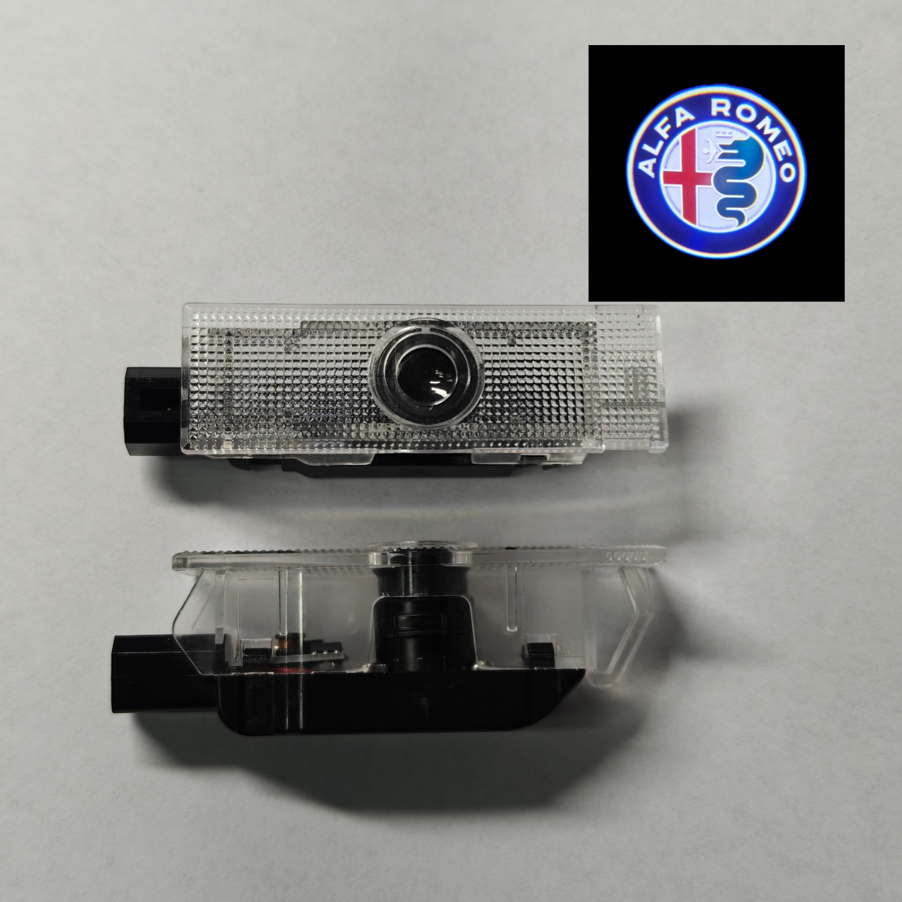 Подсветка светодиодная штатная на двери автомобиля с логотипом ALFA ROMEO (2175775513) - фото 2 Подсветка светодиодная штатная на двери автомобиля с логотипом ALFA ROMEO (2175775513) - фото 2