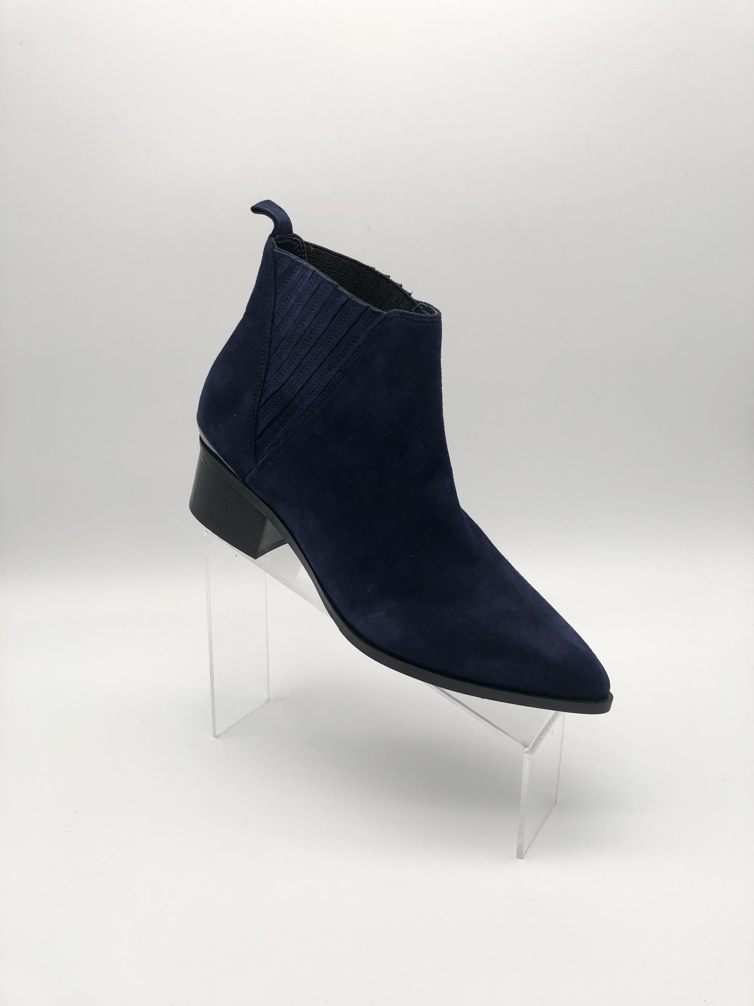 Казаки женские Guess 372W р. 37 Синий