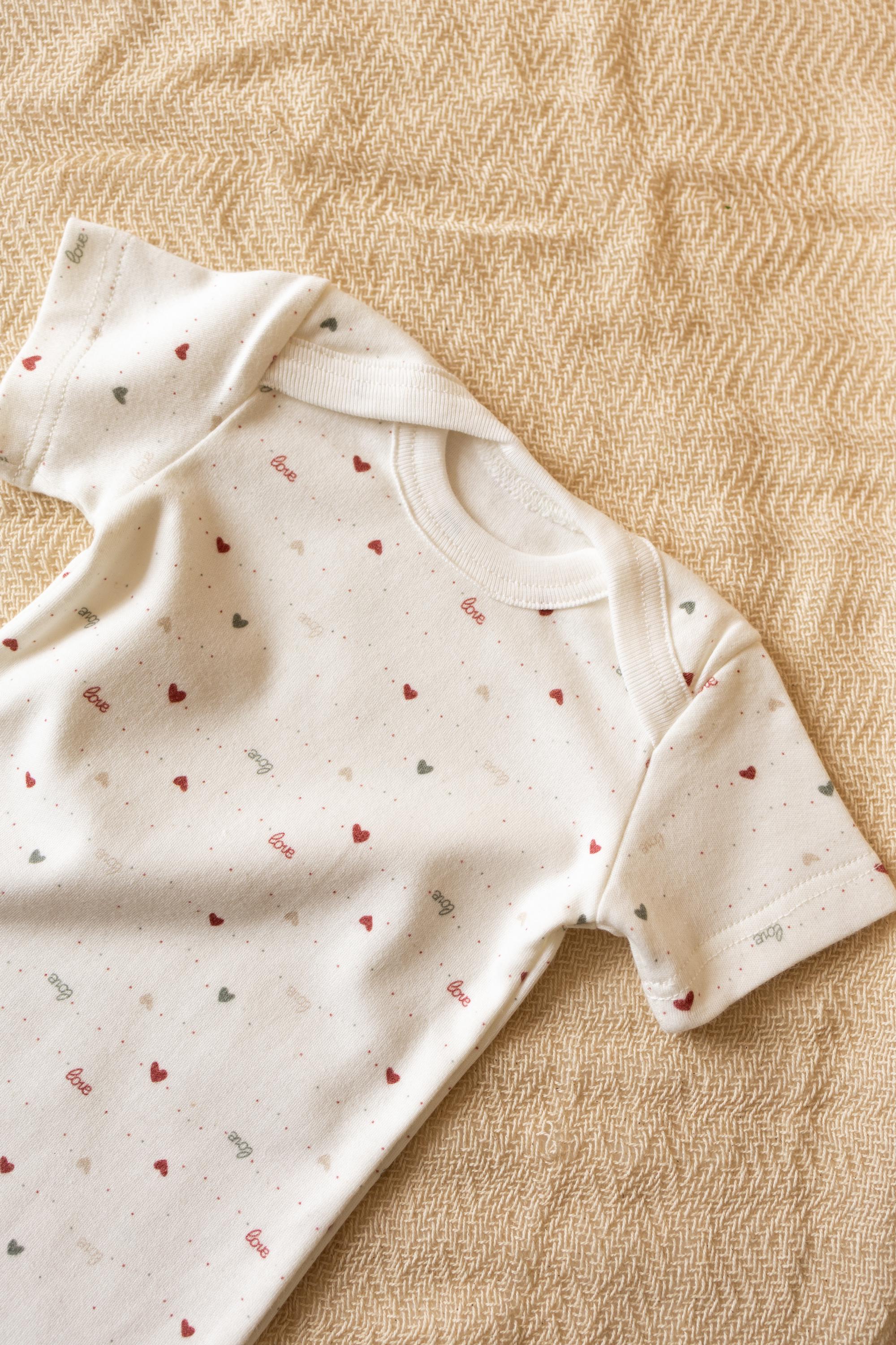 Боди интерлок короткий рукав Сердечка 86 см (2630372287) - фото 2 Боди интерлок короткий рукав Сердечка 86 см (2630372287) - фото 2