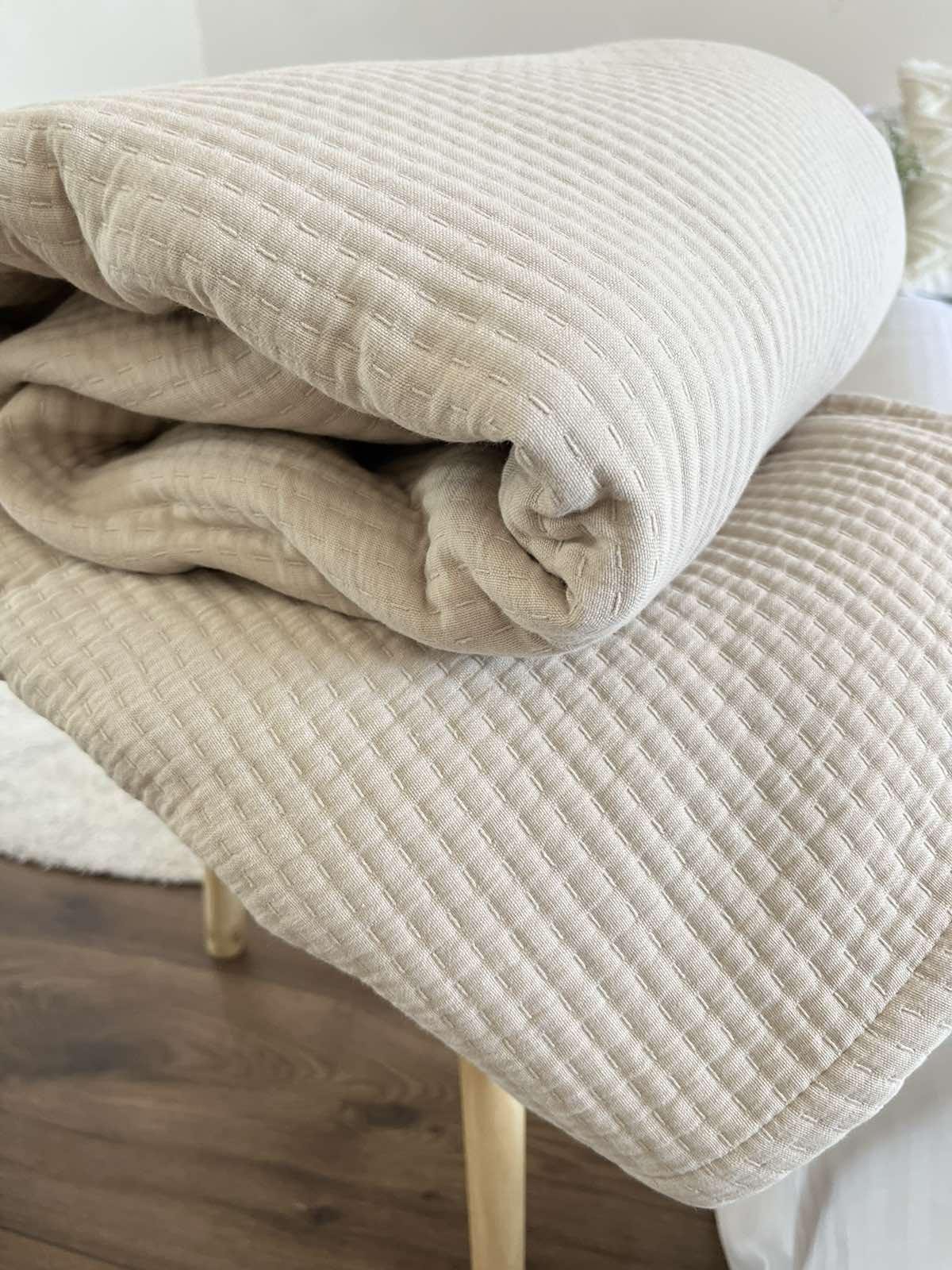 Покрывало стеганое ZEINTEX OSLO хлопковое 200х230 см Бежевый (20941102) - фото 9 Покрывало стеганое ZEINTEX OSLO хлопковое 200х230 см Бежевый (20941102) - фото 9