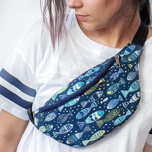 Сумка-бананка через плече та на пояс Presentville Bumbag Рибки на синьому фоні 27х16 см (BB_18J014_TSI_TSI)