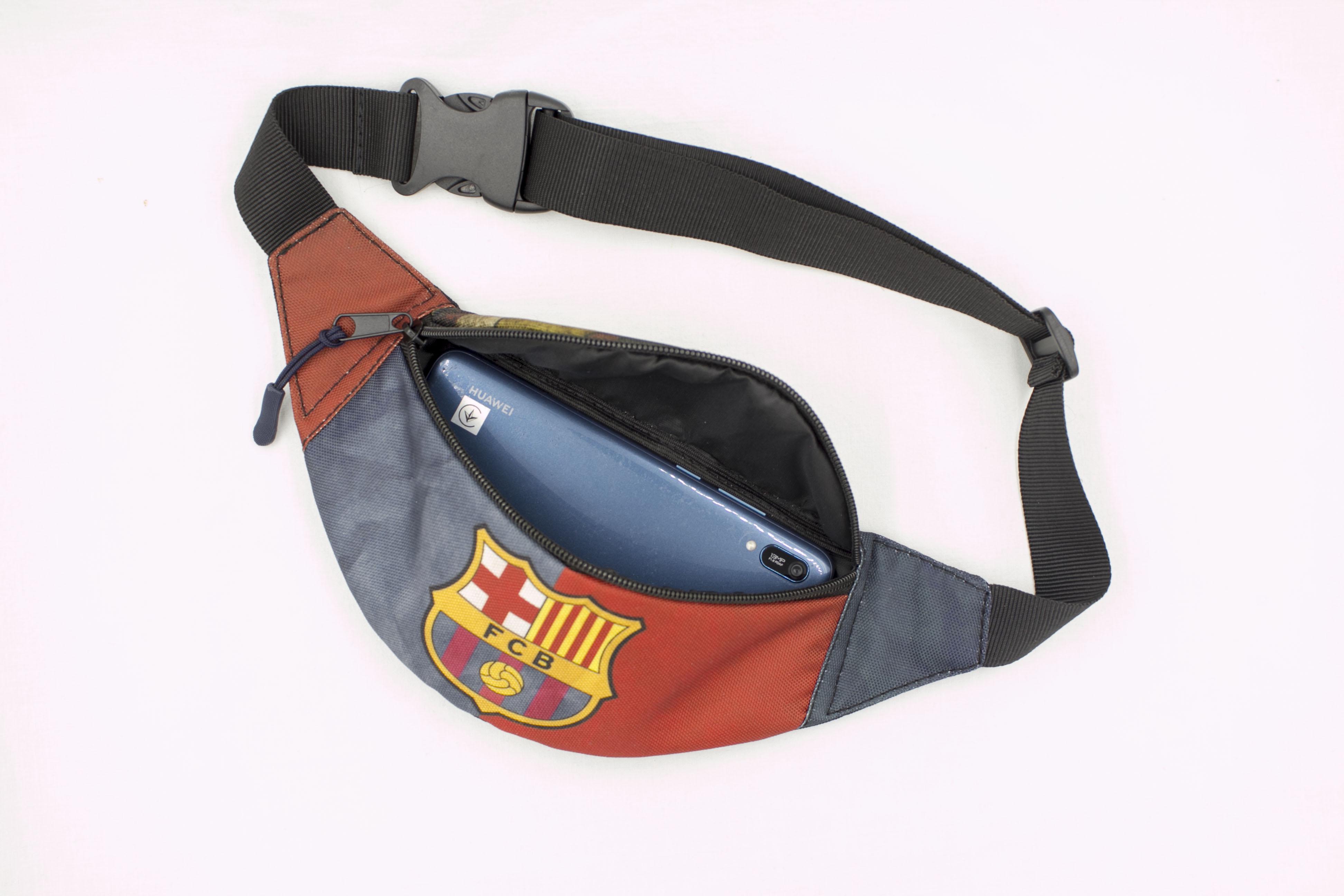 Бананка дитяча з регулюючим ремінцем для хлопчика ФК Барселона (Д-020) - фото 2 Бананка дитяча з регулюючим ремінцем для хлопчика ФК Барселона (Д-020) - фото 2