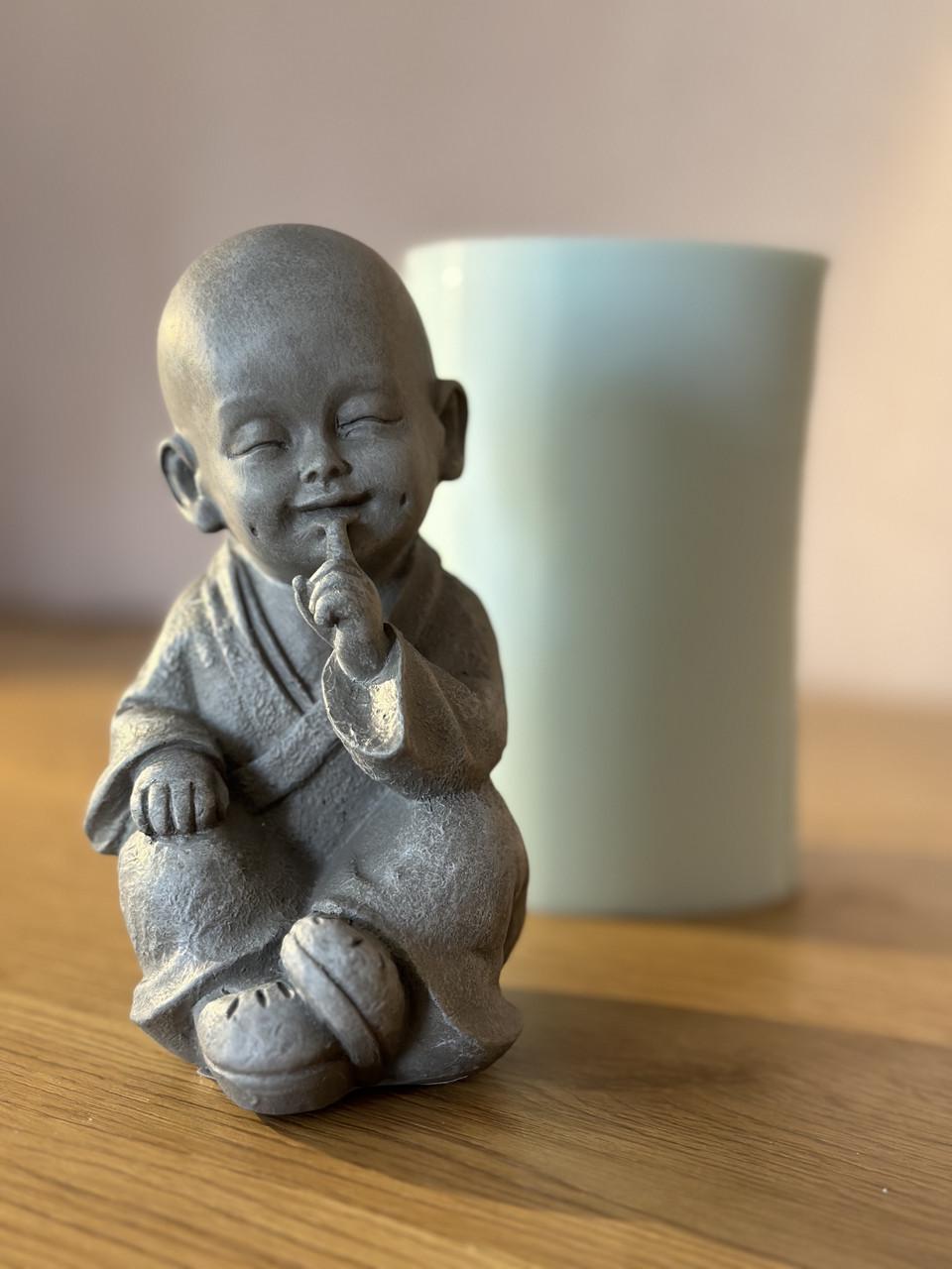 Молд для свічок Будда що прикриває рот (15420037) - фото 2