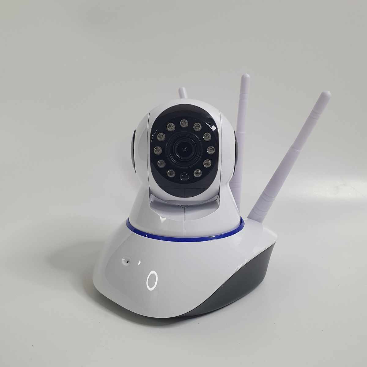 Камера видеонаблюдения IP UKC Wifi беспроводная поворотная с датчиком движения (UK-23) Камера видеонаблюдения IP UKC Wifi беспроводная поворотная с датчиком движения (UK-23)