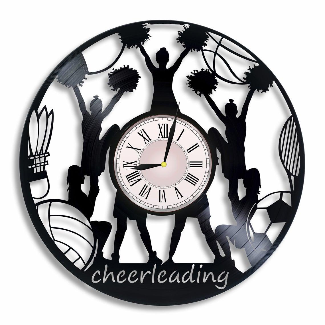Часы настенные Чирлидинг 2431 из виниловой пластинки