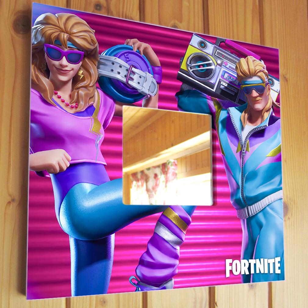 Зеркало декоративное Персонажи игры ''Fortnite'' 260х260 мм (M04412)