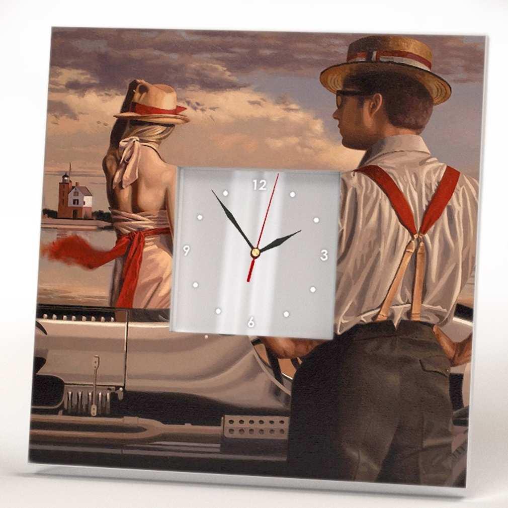 Часы настенные декоративные WonderCloud девушка и гонщик 260x260 мм (C00008)