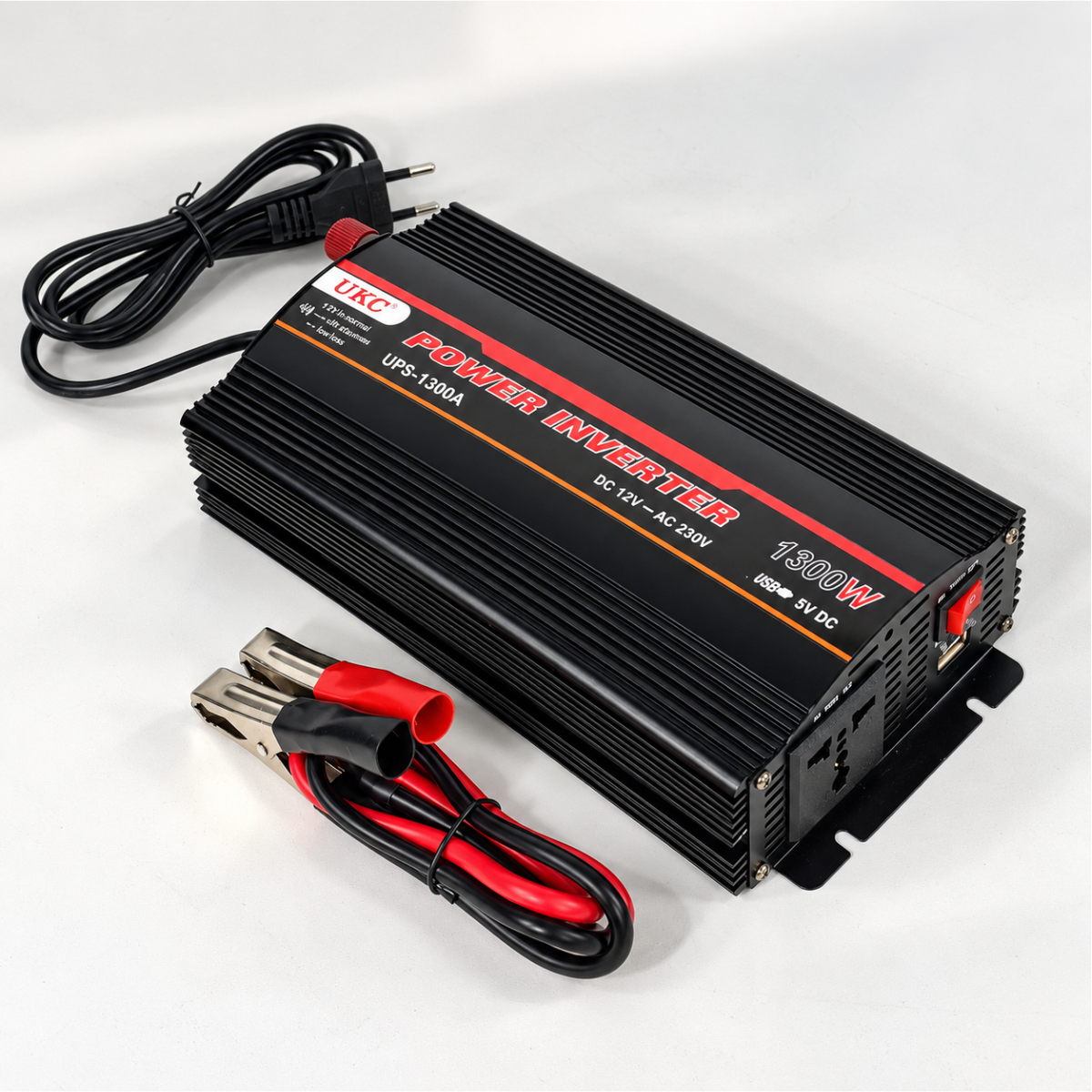 Инвертор UKC с защитой от короткого замыкания и перегрузки 1300W 12V-220V (UPS-1300A)