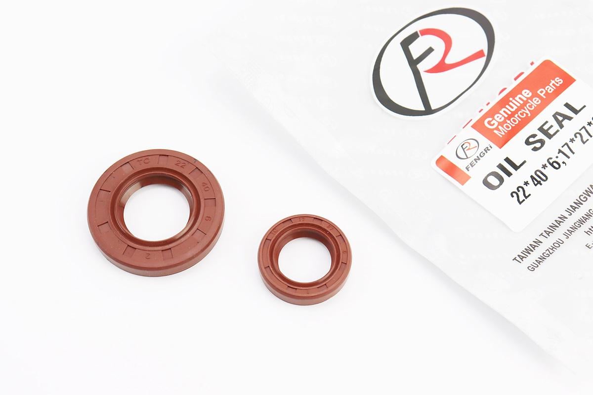 Сальники двигателя Suzuki LET'S 2 шт. 17x27x6 мм/22x40x6 мм (352248)