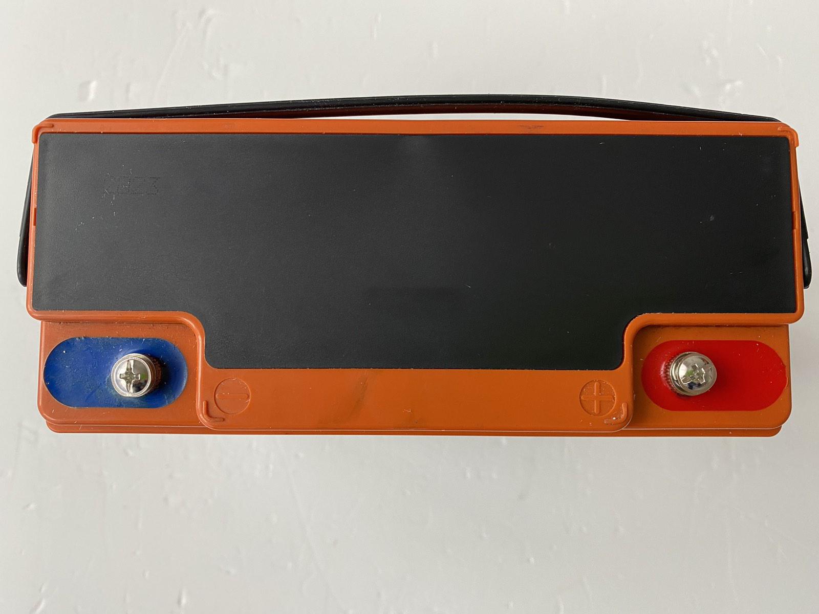 Тяговый аккумулятор Maxion AGM MXBP 6-DZM-20 универсальный герметизированный 12V 20Ah M4 181х77х167 мм вес 6,5 кг - фото 3 Тяговый аккумулятор Maxion AGM MXBP 6-DZM-20 универсальный герметизированный 12V 20Ah M4 181х77х167 мм вес 6,5 кг - фото 3