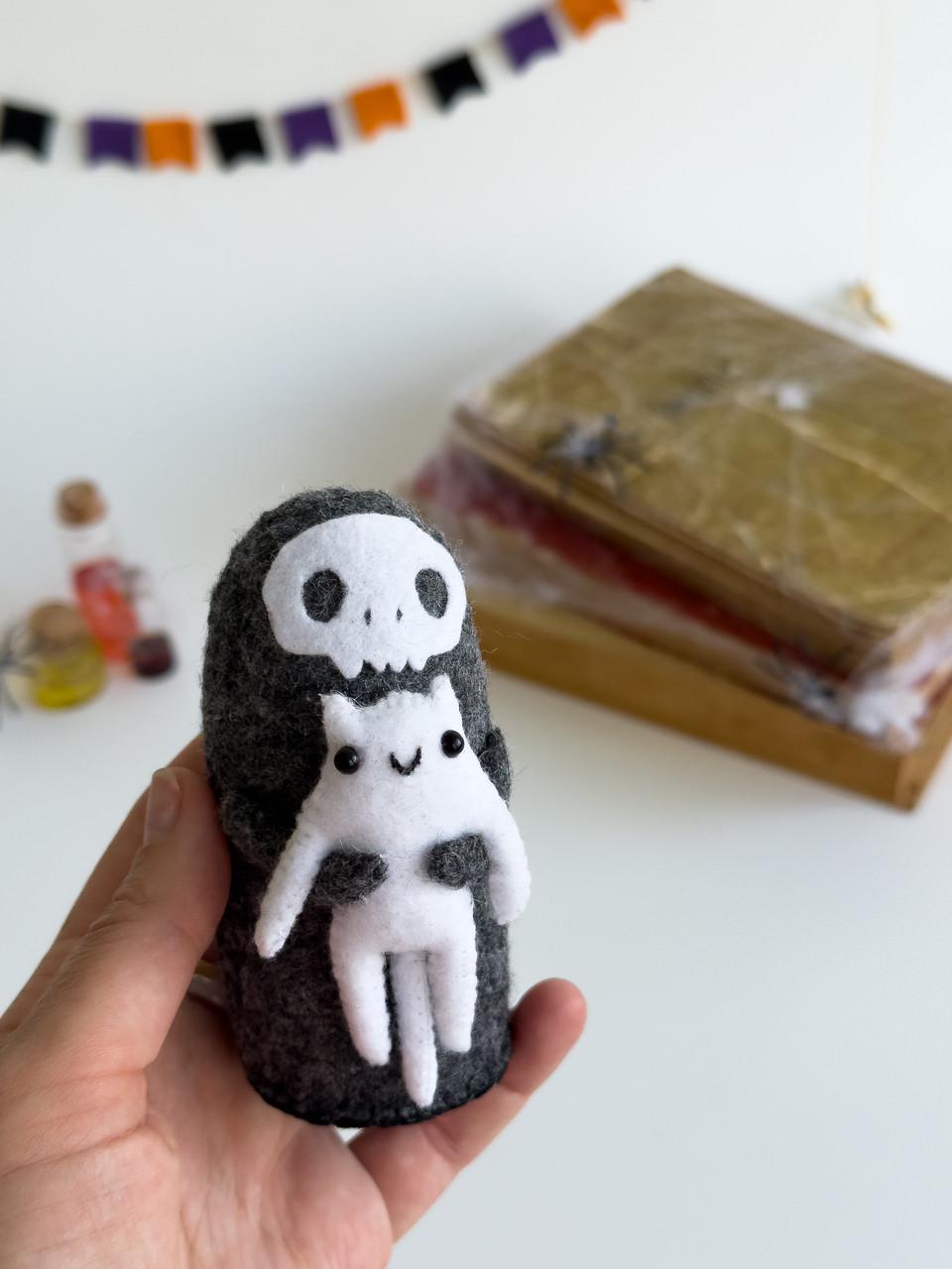 Игрушка фетровая Жнец с котом (29528518) - фото 9 Игрушка фетровая Жнец с котом (29528518) - фото 9