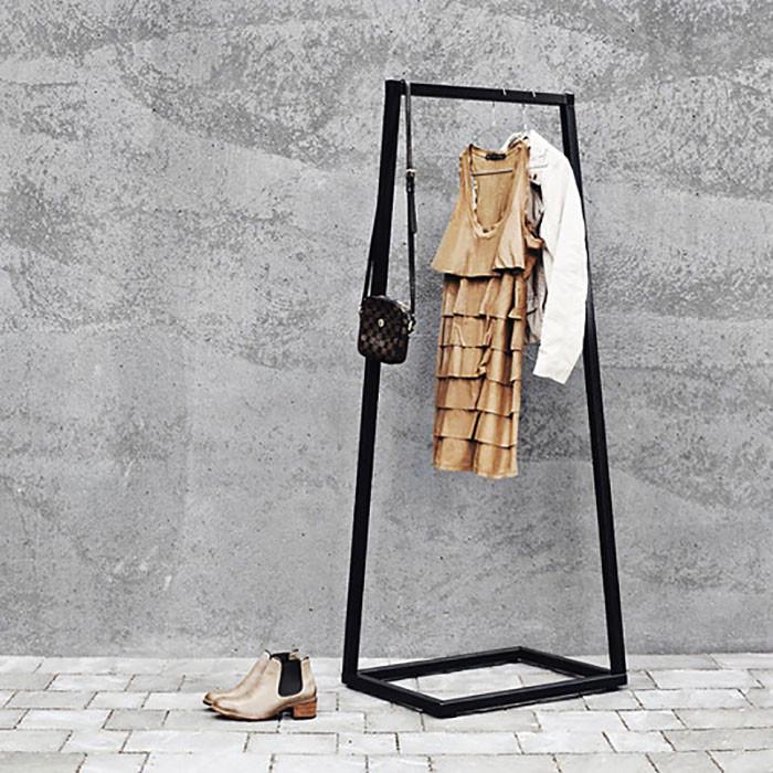 Напольная металлическая вешалка-стойка для одежды 160х60х40 см (MR22)