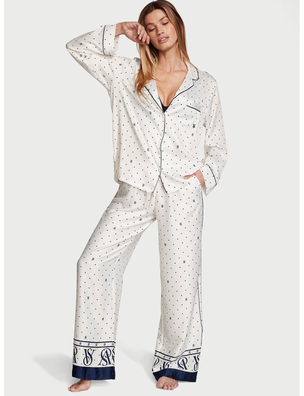 Піжама жіноча Victoria's Secret Satin Long Pajama Set сатинова М Білий (15343150) - фото 1