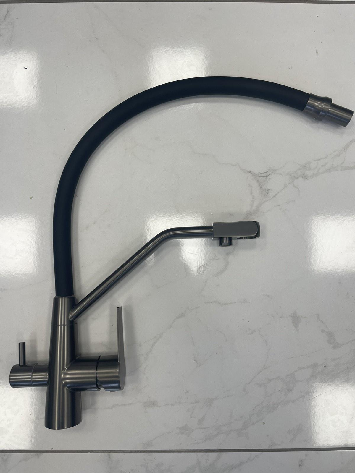 Кран кухонный Kroner KRP Edelstahl Klassisch-PVD03817BLK с подключением к фильтру - фото 5 Кран кухонный Kroner KRP Edelstahl Klassisch-PVD03817BLK с подключением к фильтру - фото 5