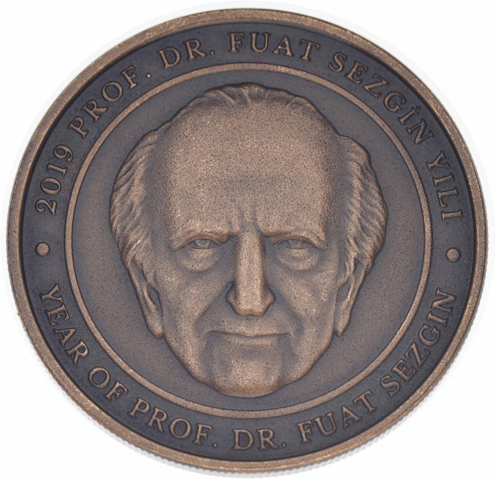 Коллекционная монета Турция 2,5 лиры 2019 UNC Бронза Фуат Сезгин (15390026)