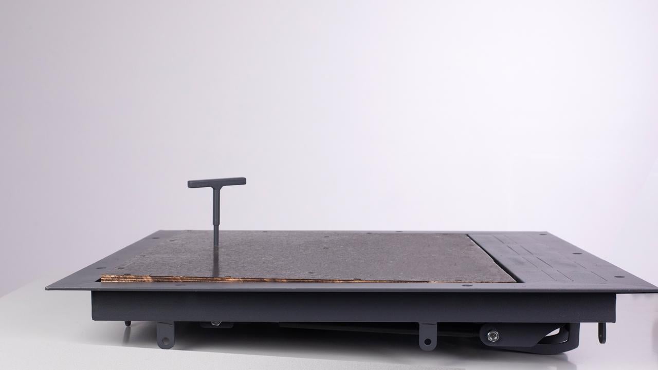 Люк ревизионный напольный с амортизаторами 60х60 см (27883246) - фото 7 Люк ревизионный напольный с амортизаторами 60х60 см (27883246) - фото 7