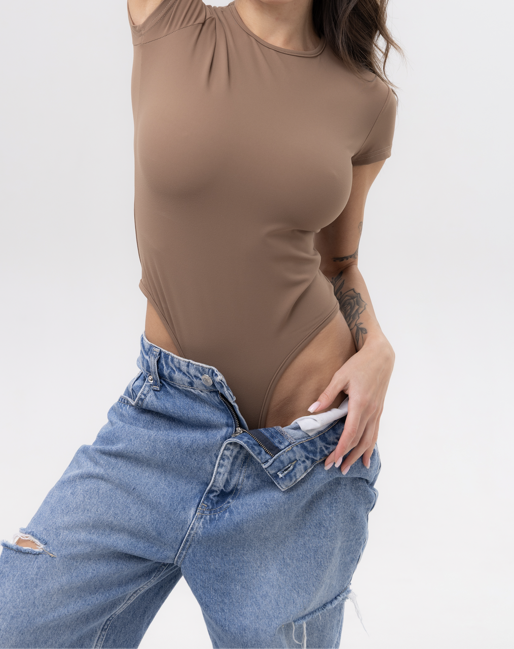 Боді жіноче еластичне з коротким рукавом M Коричневий ((2894501830) Боді жіноче еластичне з коротким рукавом M Коричневий ((2894501830)