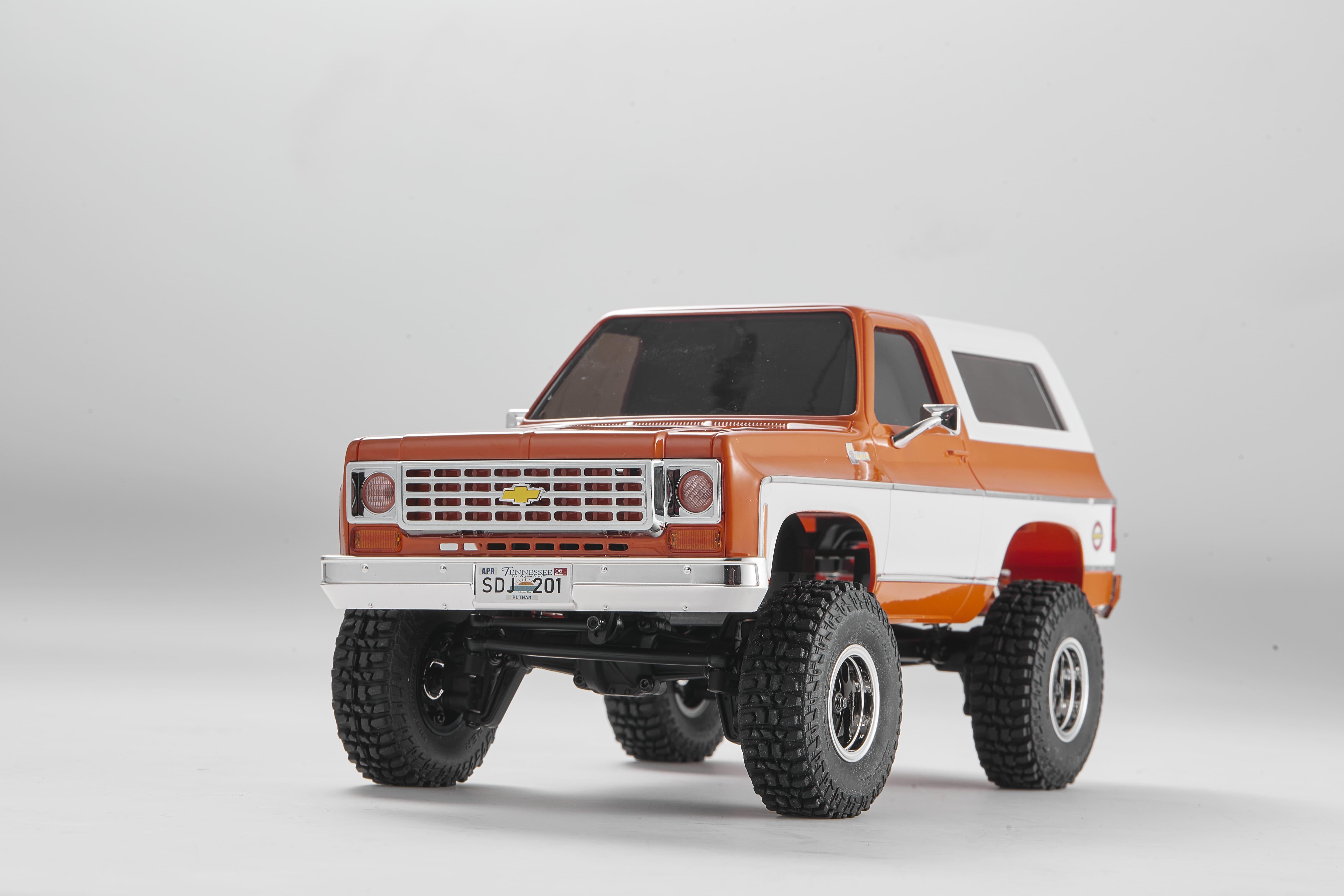 Машинка на радиоуправлении FMS 1:24 FCX24 K5 BLAZE RTR Orange - фото 7 Машинка на радиоуправлении FMS 1:24 FCX24 K5 BLAZE RTR Orange - фото 7